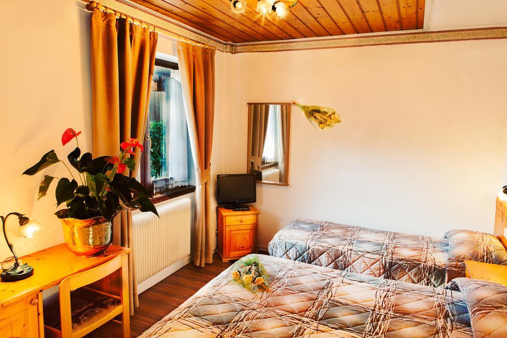 Garni Bonsai Pinzolo Quarto foto